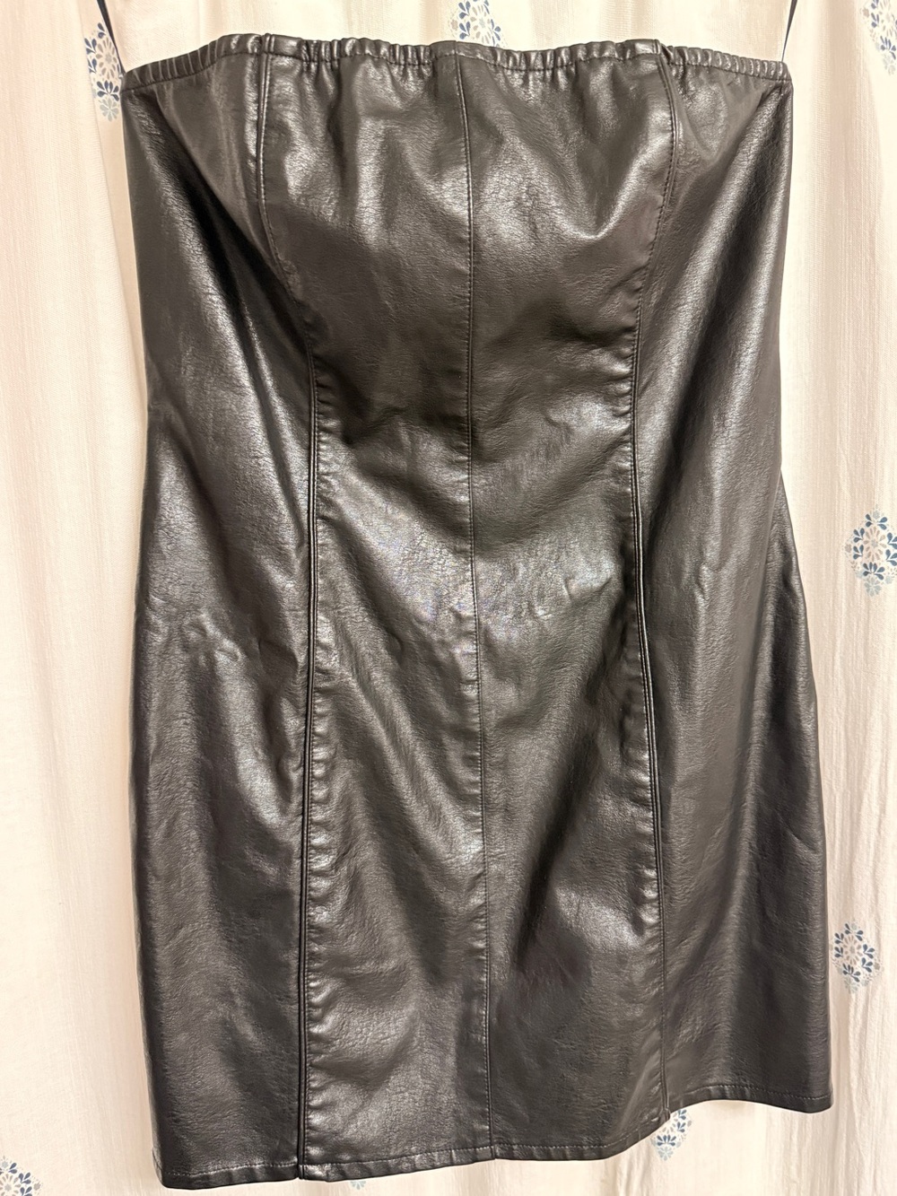 NWOT Lioness Rendezvous Faux Leather Strapless Mini Dress, Black, Size Large🔥
